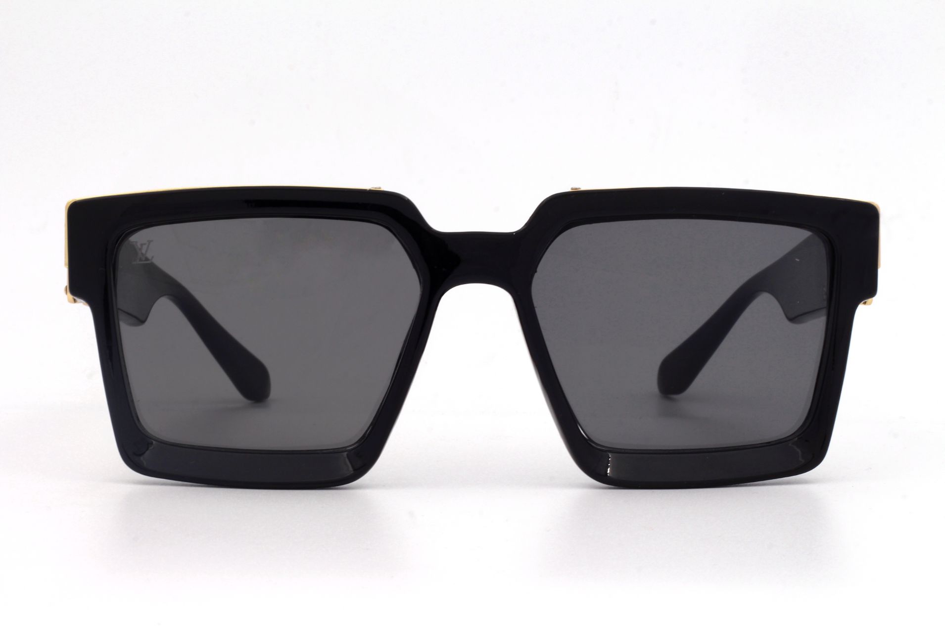 BLACK-SQUARE-MEN'S-SUNGLASSES