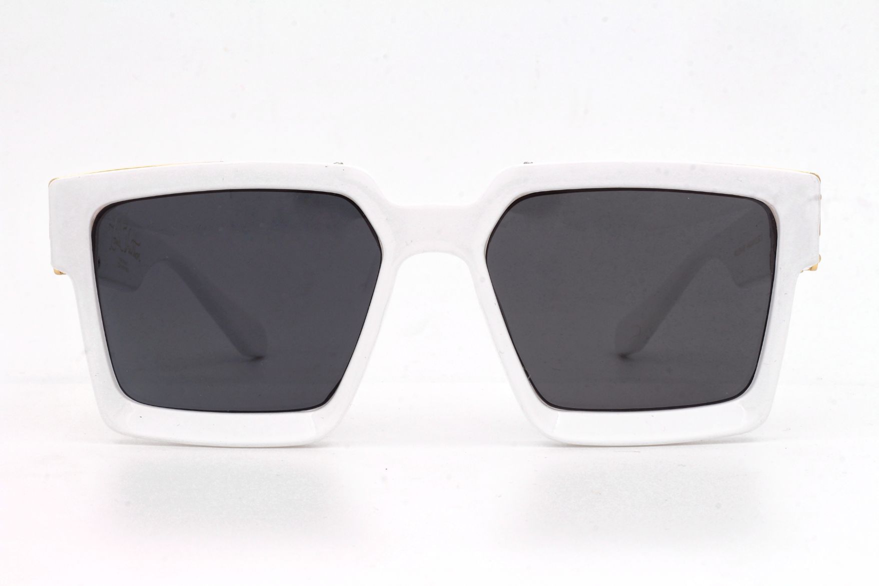 WHITE-SQUARE-MEN'S-SUNGLASSES