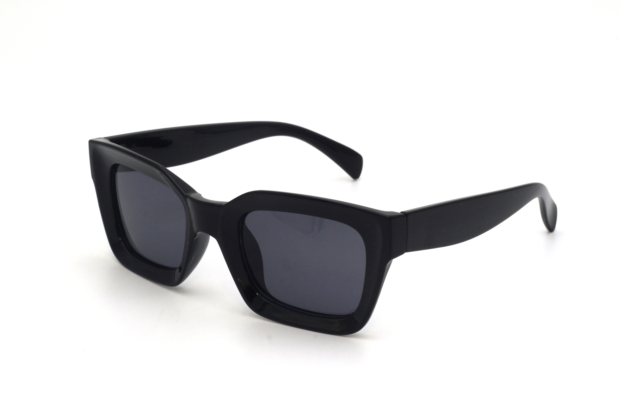BLACK-SQUARE-WOMEN'S-SUNGLASSES